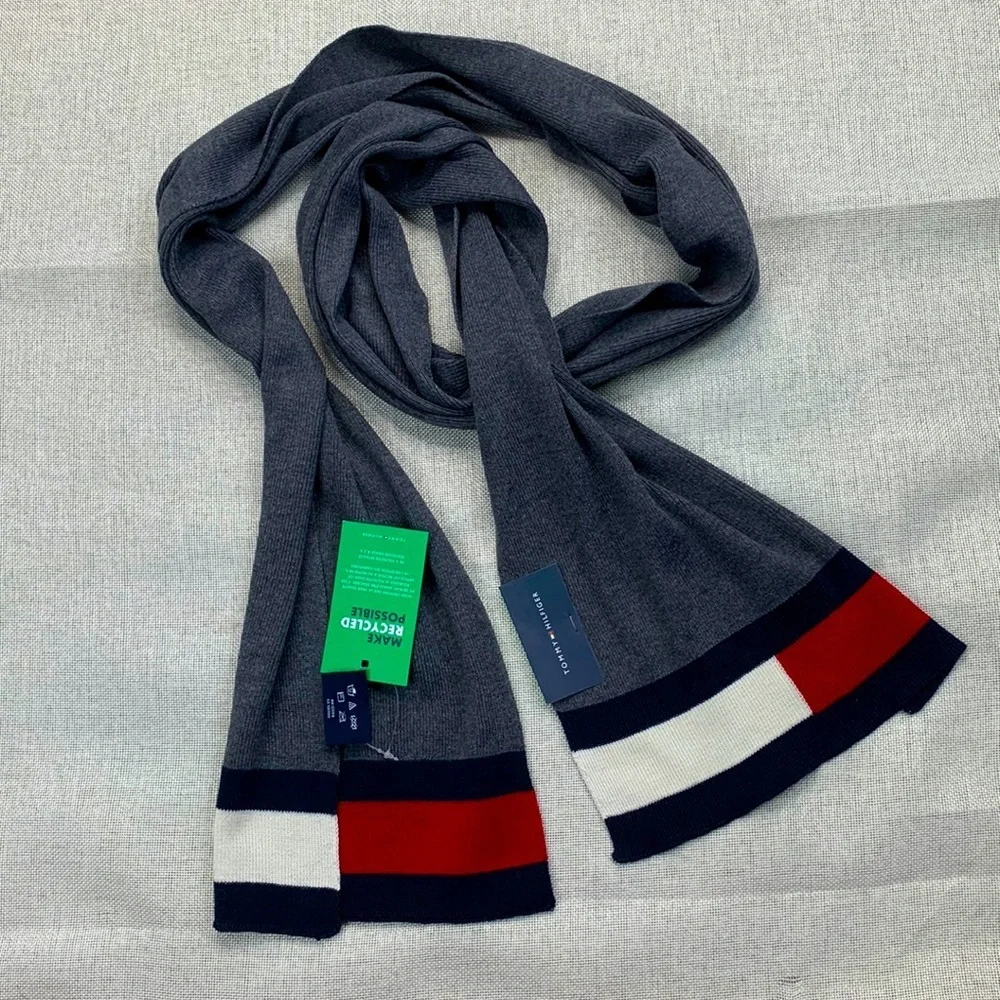 Tommy Hilfiger Men's Gray Colorblocked Hem Knitted Winter Scarf O/S